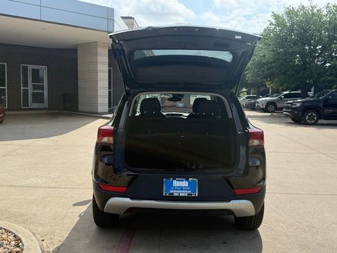 Used 2023 Chevrolet TrailBlazer LT image 5