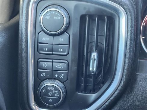 Used 2021 Chevrolet Silverado 1500 RST image 31