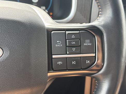 Used 2023 Ford F150 Platinum w/ Equipment Group 701A High AWD/4WD image 18