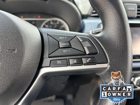 Used 2025 Nissan Versa SV w/ Trunk Package FWD image 28