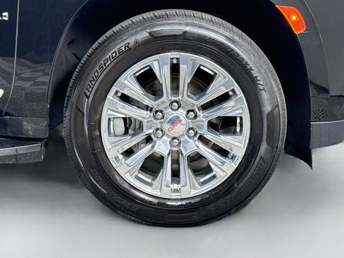 Used 2023 GMC Yukon Denali AWD/4WD image 32