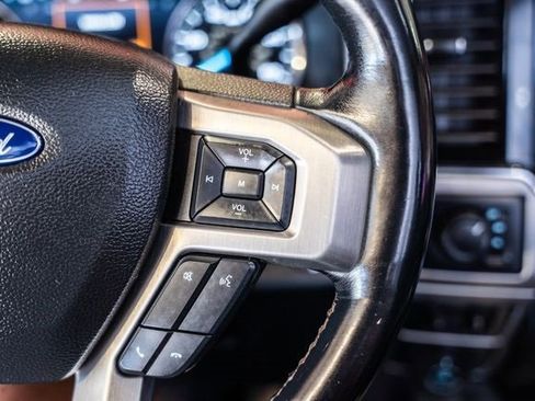 Used 2022 Ford F450 Platinum w/ FX4 Off-Road Package image 20