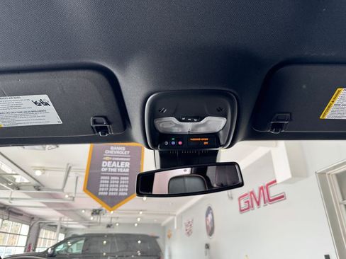 Certified 2025 GMC Canyon AT4 AWD/4WD image 21