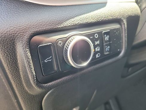 Certified 2023 Ford Explorer XLT RWD image 17