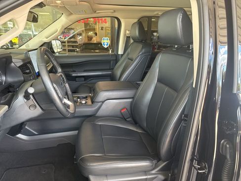 Certified 2024 Ford Expedition Max XLT image 9