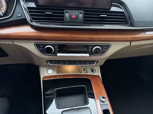 Used 2021 Audi Q5 2.0T Premium Plus image 19