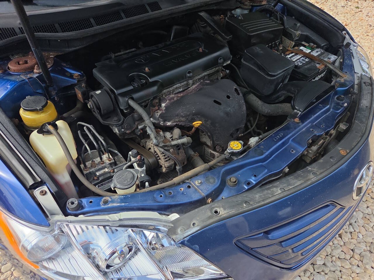 Used 2009 Toyota Camry LE FWD image 11