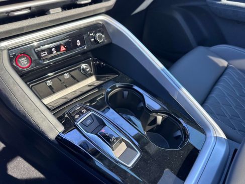 New 2025 Audi SQ5 Premium Plus image 27