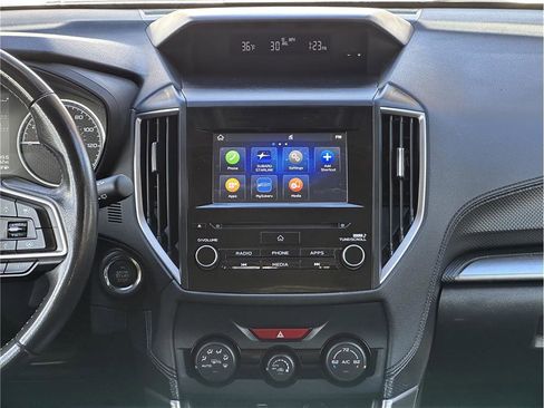 Used 2023 Subaru Forester Premium image 21