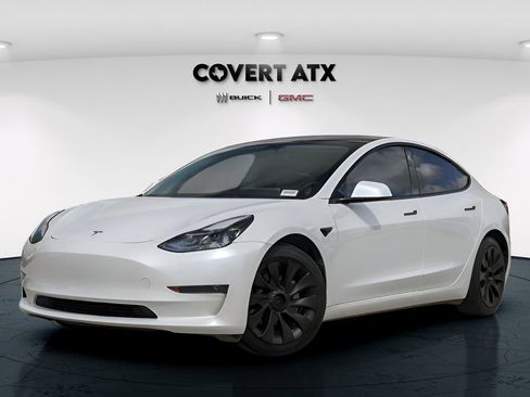 Used 2023 Tesla Model 3 Standard Range image 1