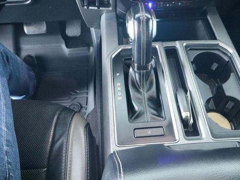 Used 2018 Ford F150 Raptor w/ Equipment Group 802A Luxury AWD/4WD image 20