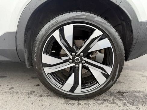 Used 2024 Volvo XC40 B5 Plus w/ Climate Package AWD/4WD image 28