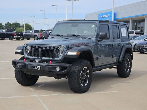 Used 2024 Jeep Wrangler Unlimited Rubicon w/ Capability Package AWD/4WD image 5
