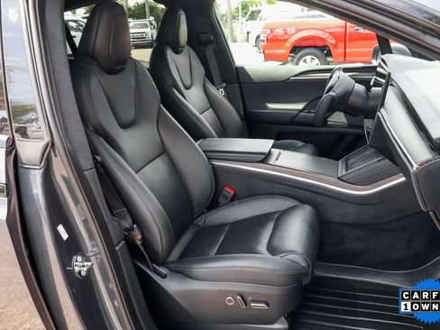 Used 2023 Tesla Model X image 38