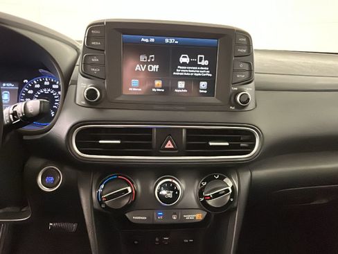 Used 2020 Hyundai Kona SEL AWD/4WD image 27