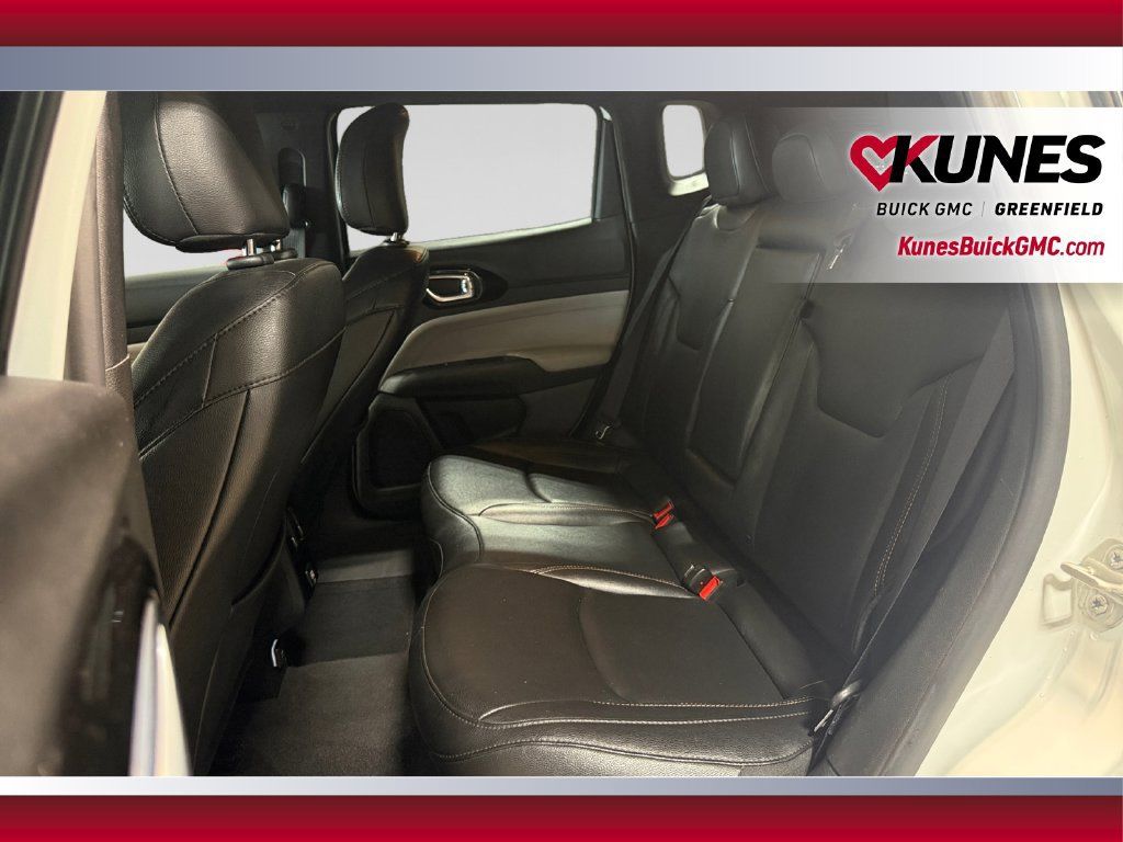 Used 2024 Jeep Compass Limited AWD/4WD image 34