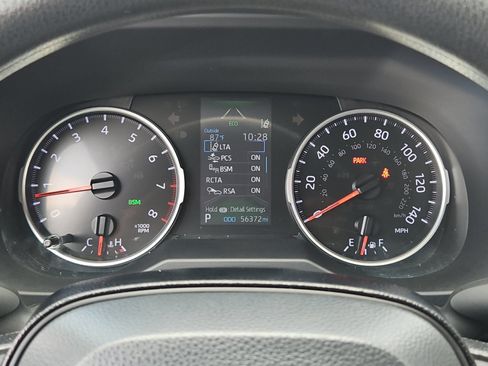 Certified 2021 Toyota RAV4 XLE w/ Convenience Package FWD image 23