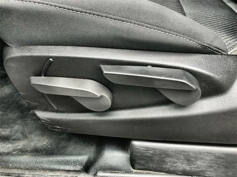 Used 2016 GMC Sierra 1500 SLE image 12