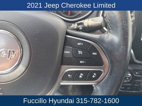 Used 2021 Jeep Cherokee Limited image 22