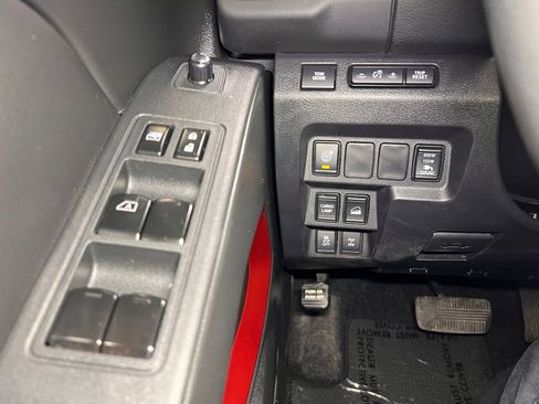 Used 2023 Nissan Frontier PRO-4X w/ Pro-4X Premium Package image 15