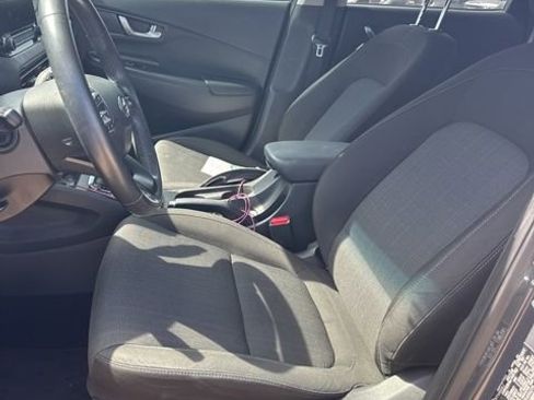 Used 2023 Hyundai Kona SEL w/ Convenience Package AWD/4WD image 6