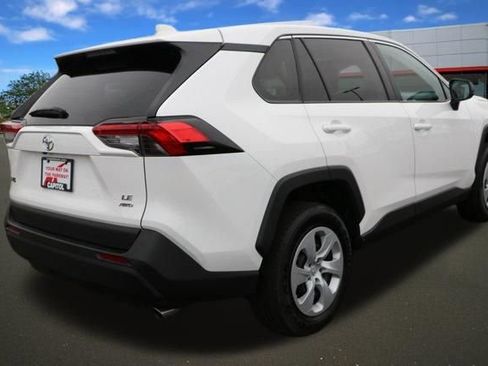 Used 2023 Toyota RAV4 LE image 17