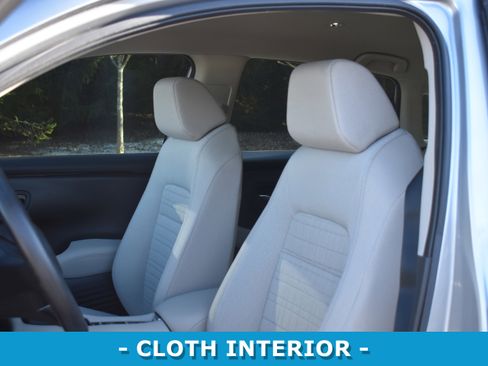 Used 2024 Honda HR-V LX image 8