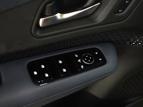 Used 2024 Nissan Ariya PLATINUM+ e-4ORCE image 20