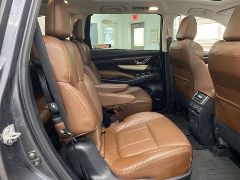 Used 2020 Subaru Ascent Touring w/ Popular Package #3 image 18