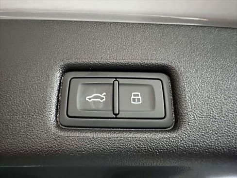 New 2025 Audi SQ5 Premium w/ Convenience Package AWD/4WD image 10