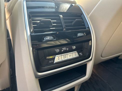 Used 2022 BMW X5 xDrive40i w/ Premium Package image 16