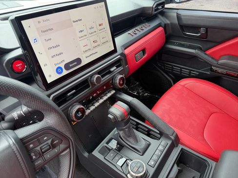 Used 2025 Toyota Tacoma TRD Pro AWD/4WD image 18