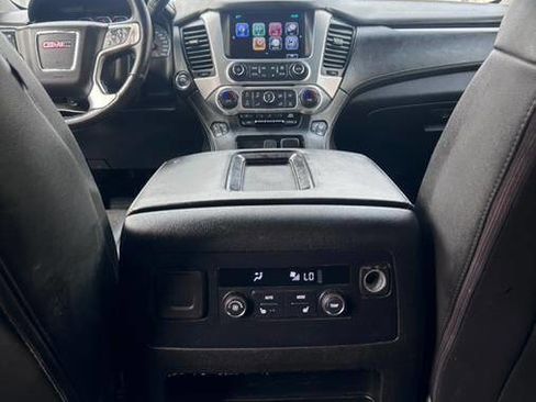Used 2018 GMC Yukon XL SLT image 28
