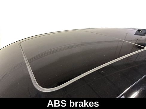 Used 2020 Porsche Macan image 12