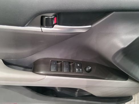 Used 2024 Toyota Camry LE FWD image 32