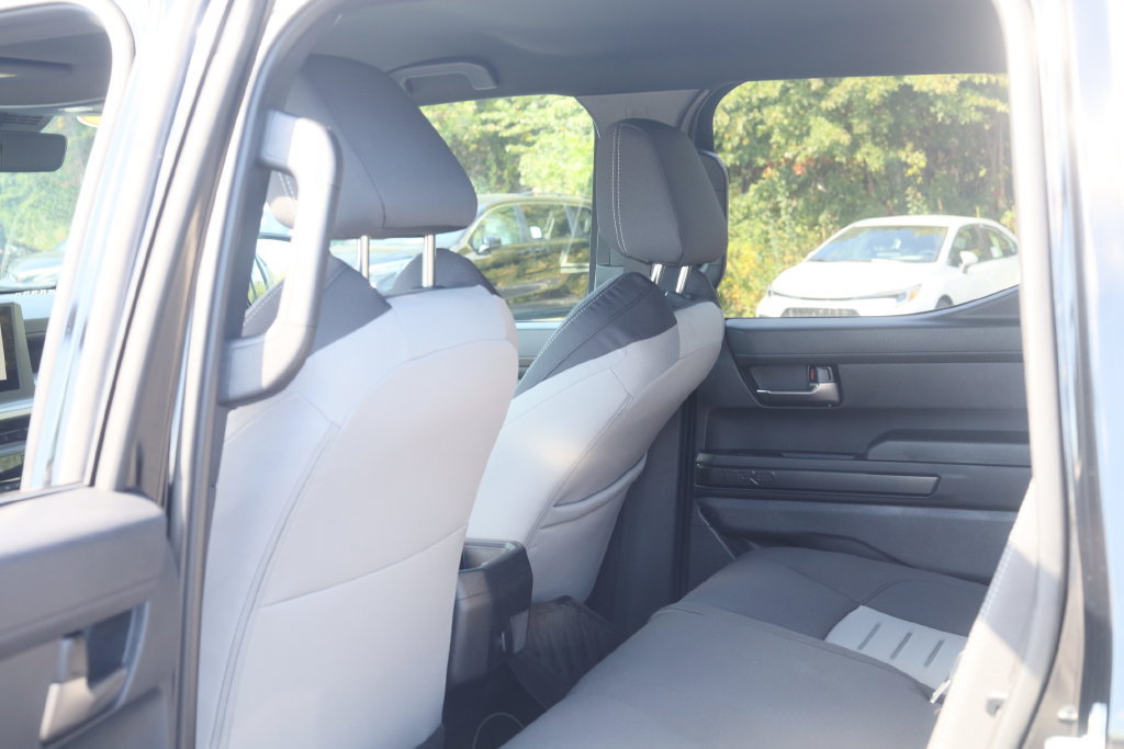 Used 2025 Toyota Tacoma TRD Sport AWD/4WD image 18