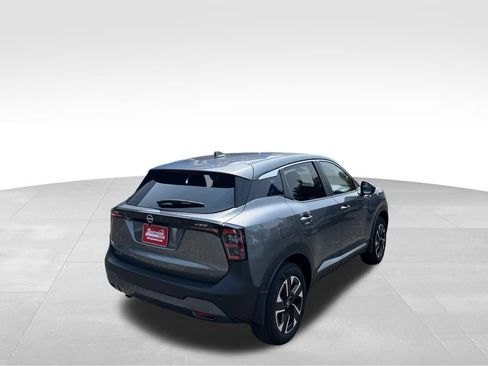 Used 2025 Nissan Kicks SV AWD/4WD image 38
