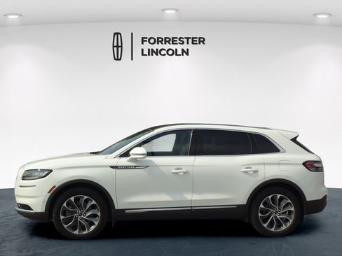 Used 2022 Lincoln Nautilus Reserve w/ Equipment Group 201A AWD/4WD image 6