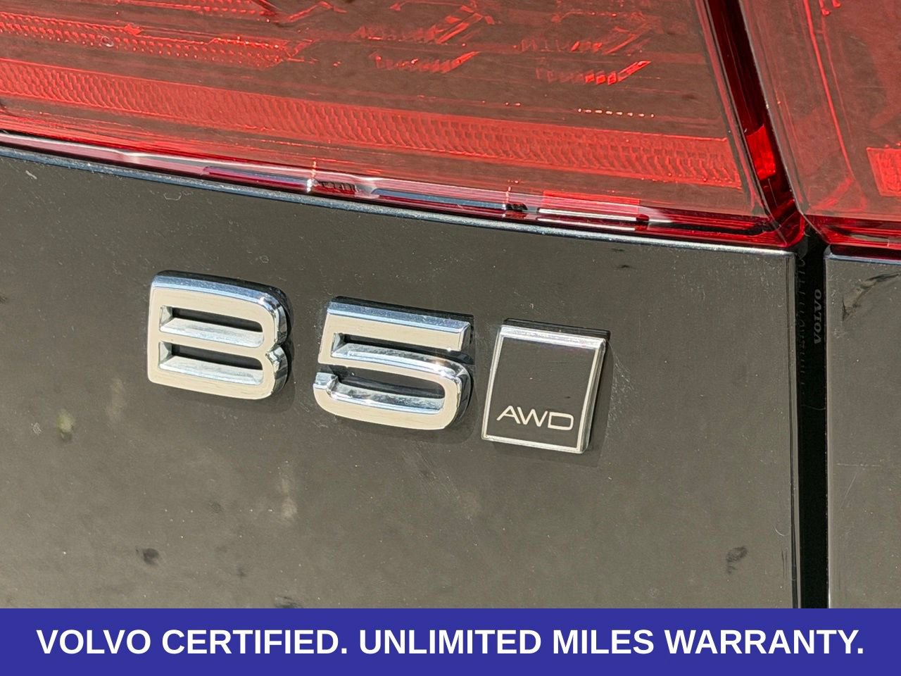 Certified 2026 Volvo XC60 B5 Plus AWD/4WD image 8
