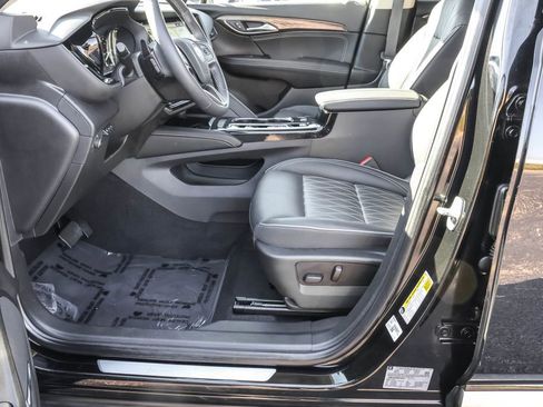 Used 2022 Buick Envision Avenir w/ Technology Package II image 19