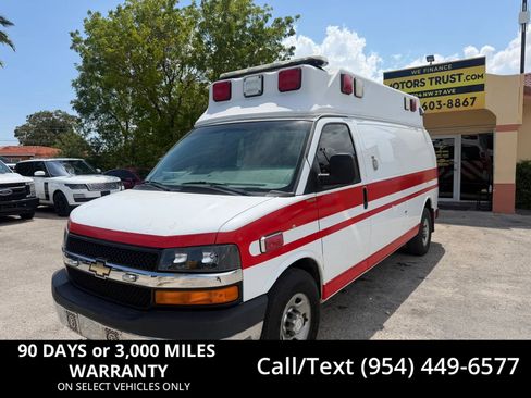 Used 2016 Chevrolet Express 3500 Extended w/ Ambulance Package RWD image 1