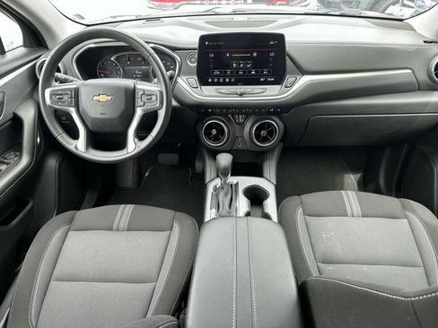 Used 2024 Chevrolet Blazer LT image 13