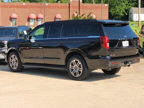 Used 2025 Ford Expedition Max Active RWD image 6