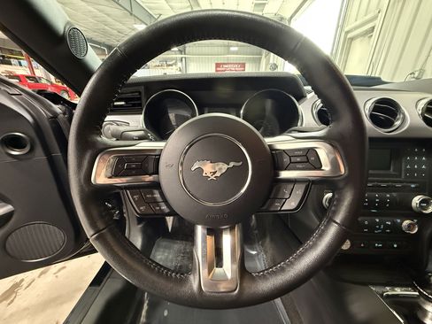 Used 2017 Ford Mustang GT w/ Black Accent Package RWD image 20