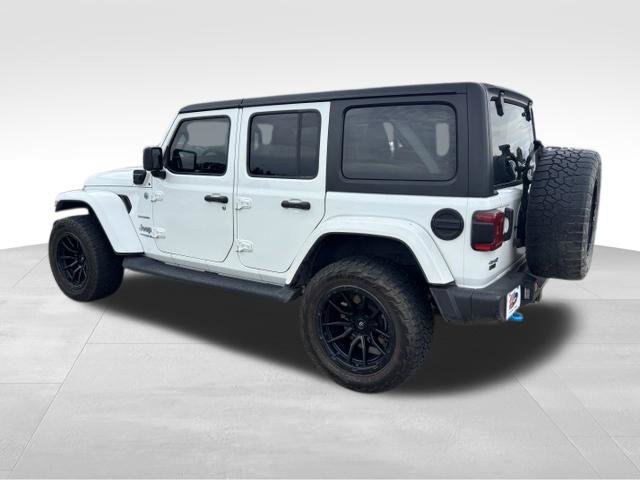 Used 2022 Jeep Wrangler Unlimited Sahara w/ Cold Weather Group AWD/4WD image 3