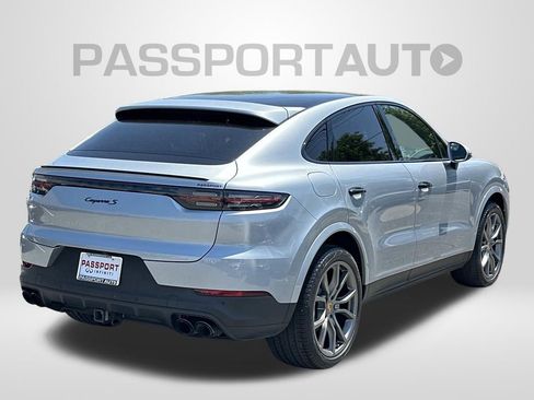 Used 2020 Porsche Cayenne S AWD/4WD image 5