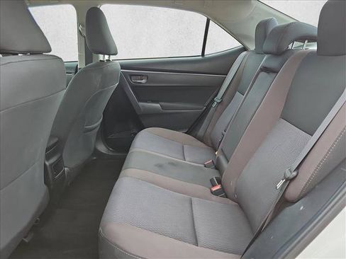Used 2019 Toyota Corolla LE FWD image 18