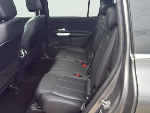 Certified 2022 Mercedes-Benz GLB 250 4MATIC image 20