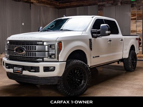 Used 2019 Ford F250 Platinum w/ Platinum Ultimate Package AWD/4WD image 5
