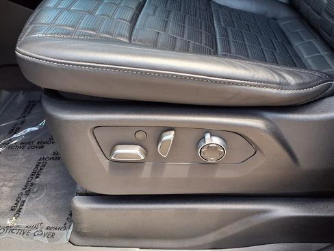 Certified 2023 Cadillac Escalade Sport Platinum w/ LPO, ONYX Package AWD/4WD image 22